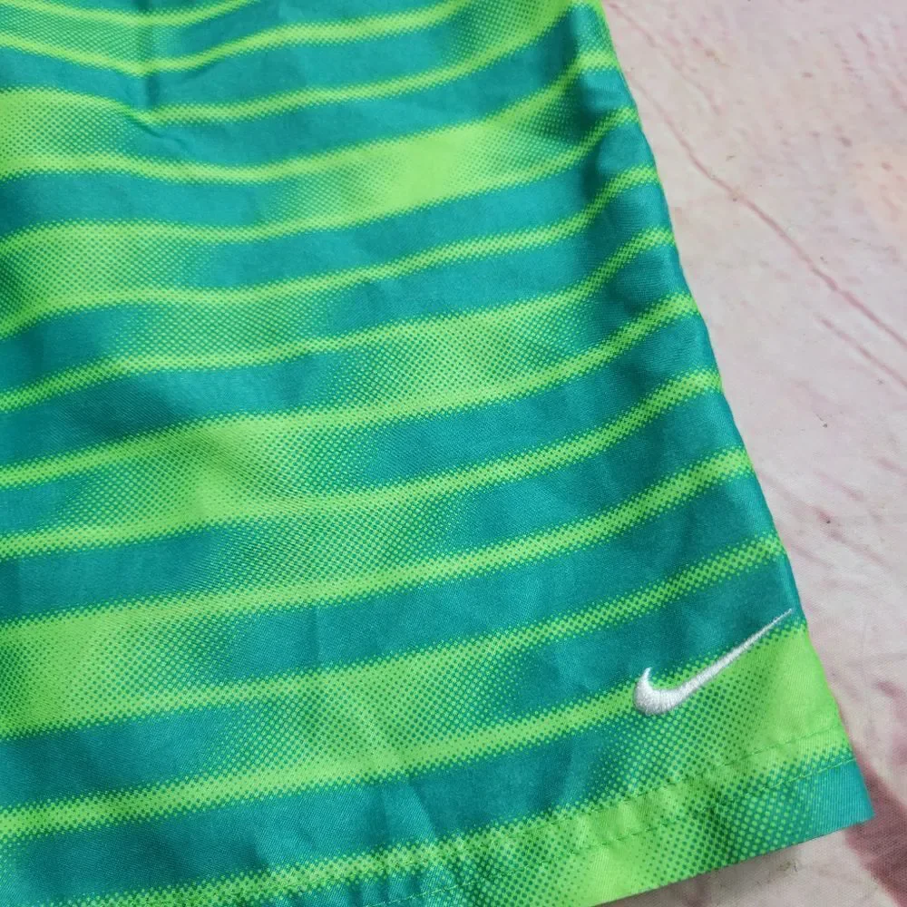 Nike swim trunks M